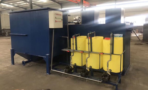 新疆生活污水處理設(shè)備現(xiàn)場(chǎng)