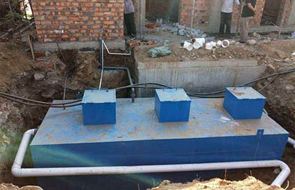 生活污水處理設(shè)備安裝現(xiàn)場(chǎng)